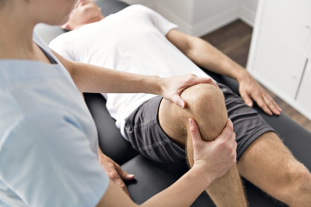 Knee injury compensation claims - physiotherapy